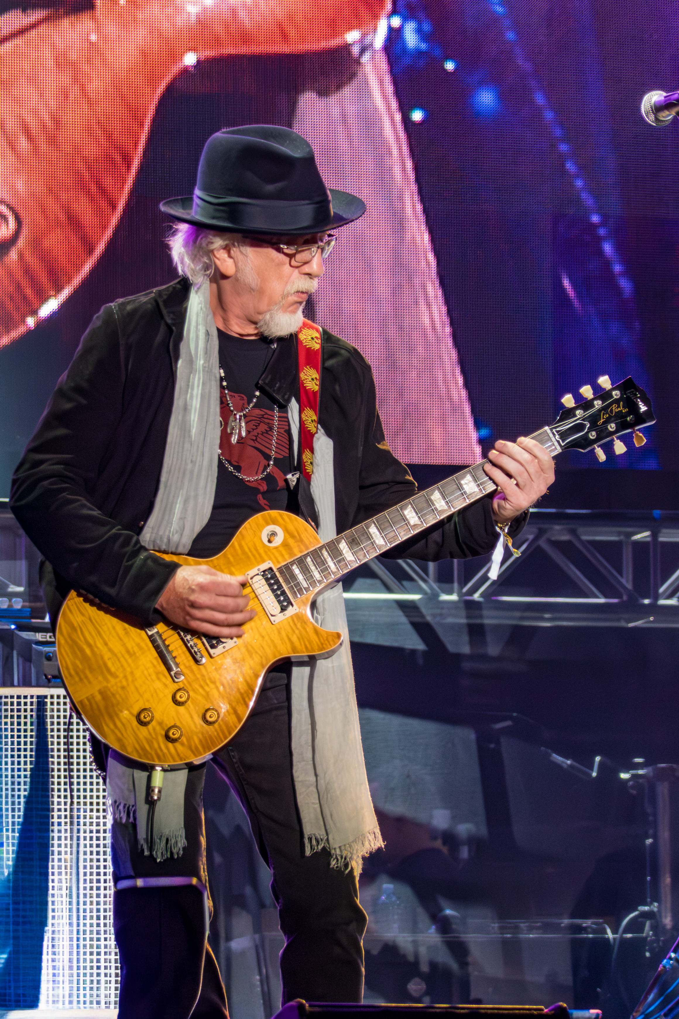 Brad Whitford